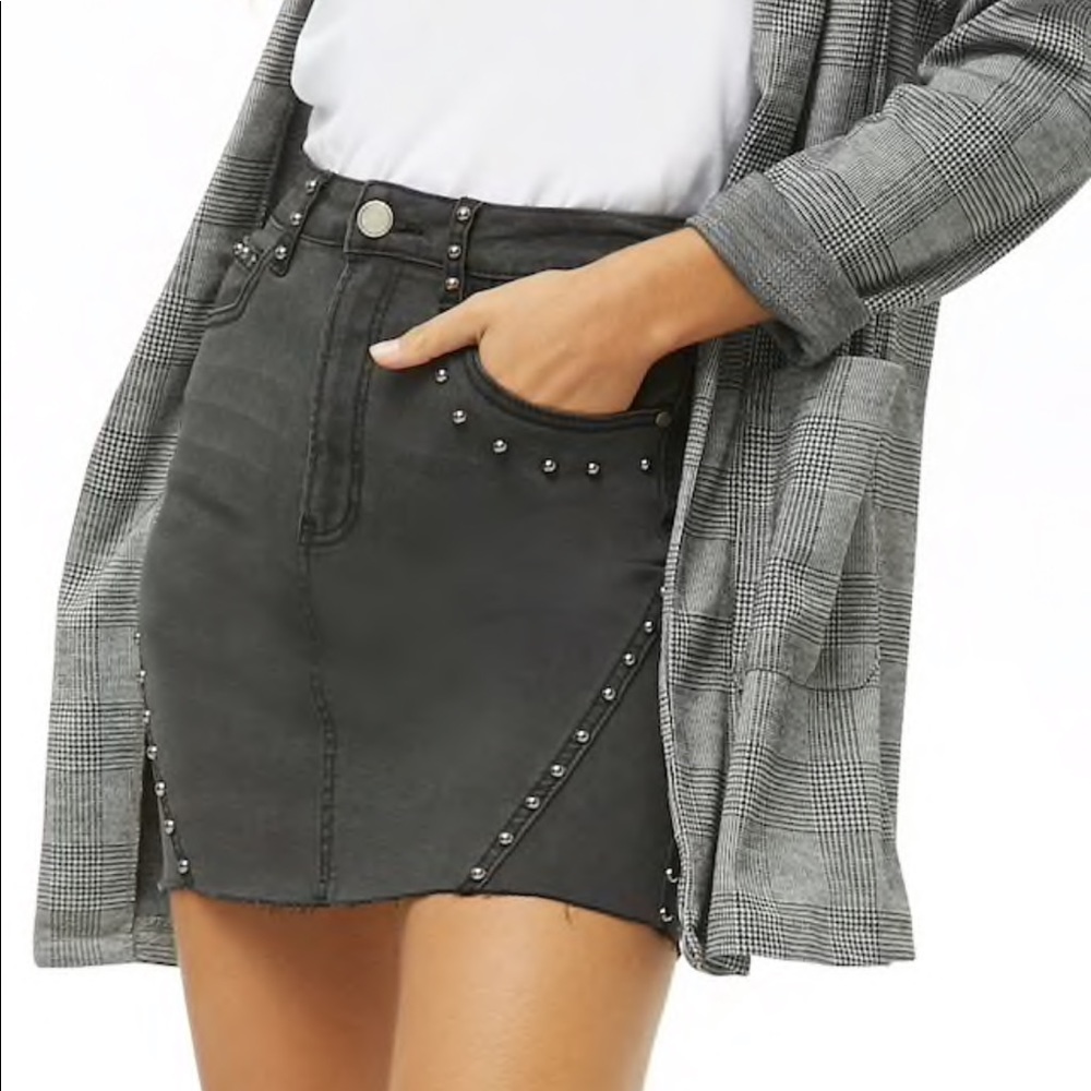 FOREVER 21 BLACK DENIM SKIRT